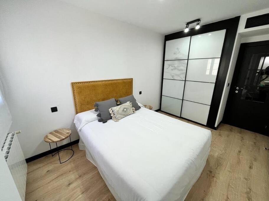 El Rincon De Martin En Huesca Appartement Buitenkant foto